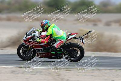 media/May-05-2025-Moto Forza (Mon) [[3c1838c5e5]]/2-B Group/Session 3 (Panning Test Turn 14 Inside)/